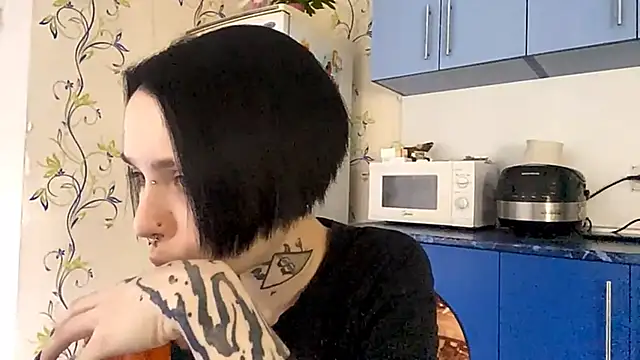 CandaceBlaze online show from October 17, 8:12 pm