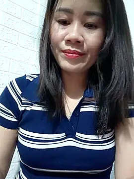 Singlemom69x online show from November 3, 2:15 am