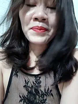 Singlemom69x online show from May 24, 12:48 pm