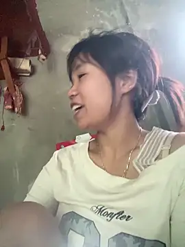 Ngoc-bbi online show from May 11, 1:18 am