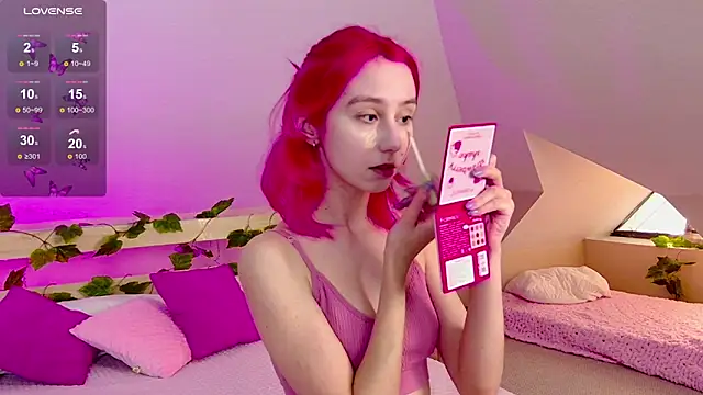 Liann Stark online show from February 4, 12:30 pm