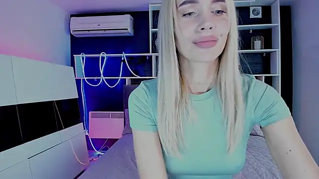 SabrinaSharm online show from October 17, 11:57 am