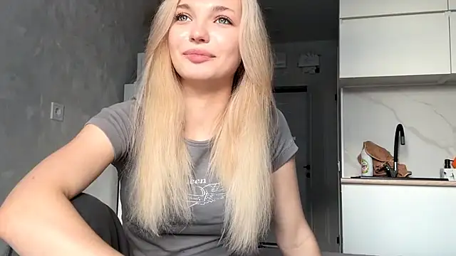 MycuteMolly online show from October 2, 1:27 pm