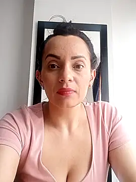 Snapshot of sarita_star chatting on September 19, 8:19 pm sarita star online show from September 19, 8:19 pm