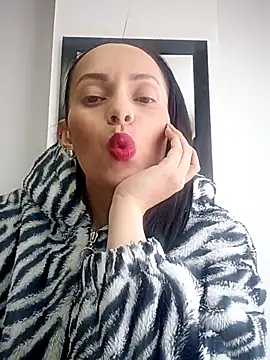 Snapshot of sarita_star chatting on September 11, 9:37 pm sarita star online show from September 11, 9:37 pm