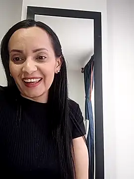 Snapshot of sarita_star chatting on September 14, 10:29 pm sarita star online show from September 14, 10:29 pm