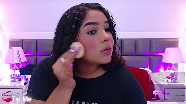 LennaEvans online show from December 21, 1:37 pm