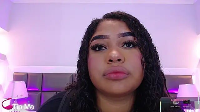 LennaEvans online show from December 16, 12:33 pm