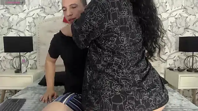 Luna Noire1 online show from February 17, 8:02 am