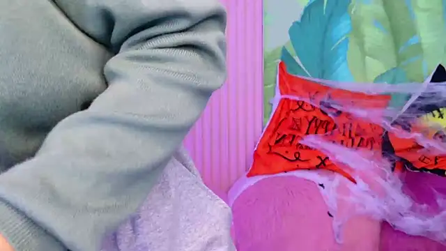 KiaraRolls online show from October 23, 8:37 pm