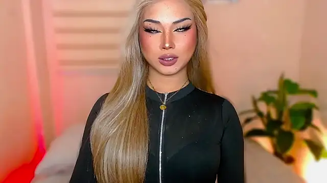 Snapshot of MissRumi_Hunter chatting on October 17, 10:57 pm MissRumi Hunter online show from October 17, 10:57 pm