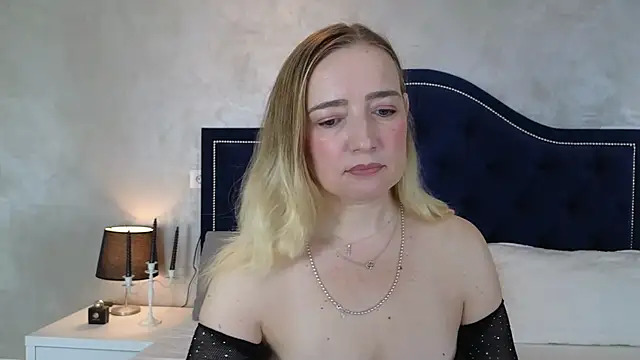 Blue Angel Sweet online show from October 6, 3:34 am