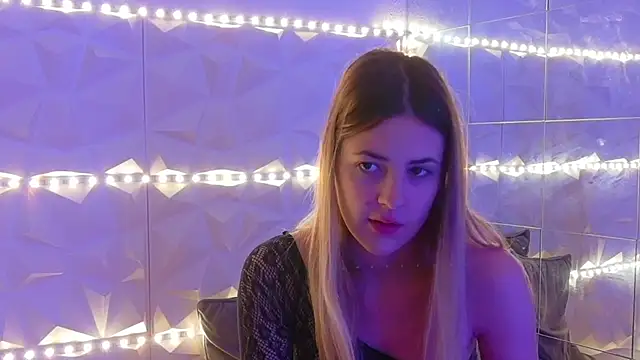 Aishha  online show from November 21, 6:37 am