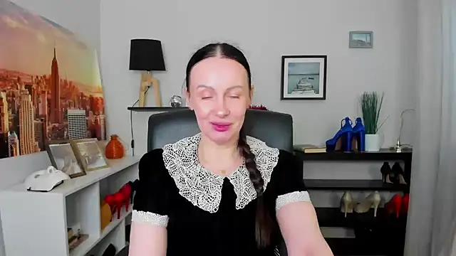 Velvet Jasmine online show from March 30, 5:40 am