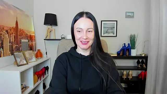 Velvet Jasmine online show from March 23, 6:30 am