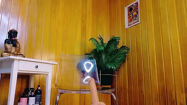 Zafiro Gem  online show from November 3, 7:29 pm