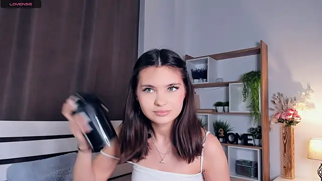 FunnyyMonkeyy online show from December 18, 9:03 am