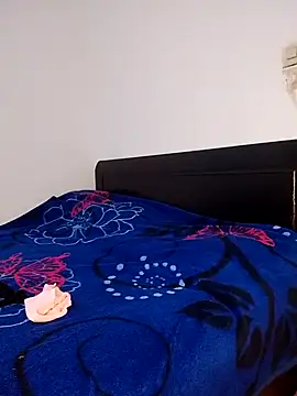 Banouti 23 online show from November 16, 1:22 pm