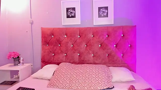 GabiHills online show from March 31, 2:22 am