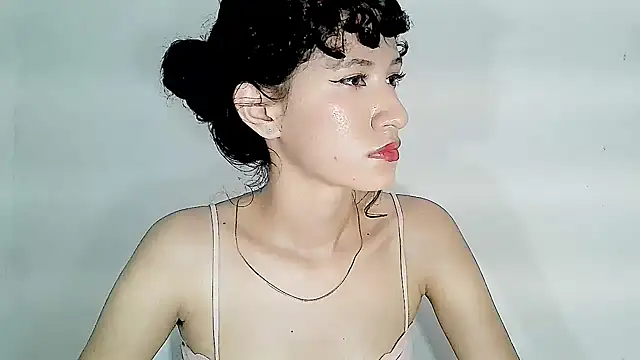 kitten punches001 online show from September 10, 12:32 am