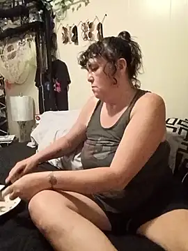 Bored Grandma online show from May 18, 2:54 am