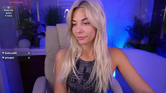 BellaRayyy online show from May 10, 6:26 am