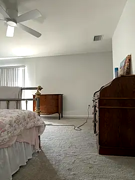 ittybittymeryssa online show from November 20, 4:30 pm