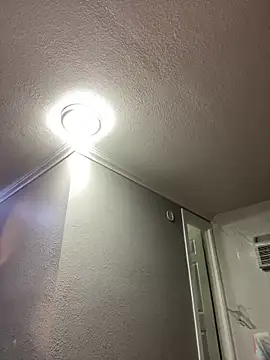 ittybittymeryssa online show from March 6, 5:02 am