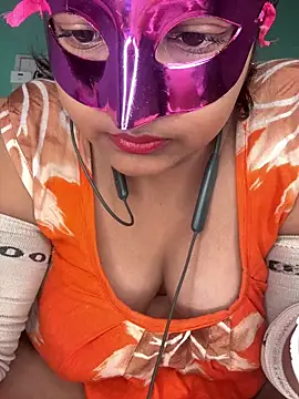 mimi87hoty online show from February 16, 6:52 pm