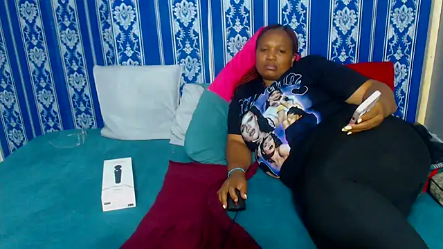 JUICEYLIPS333 online show from December 19, 12:19 pm