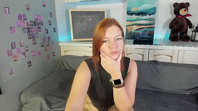 Snapshot of BattyBaker chatting on September 11, 1:28 am BattyBaker online show from September 11, 1:28 am