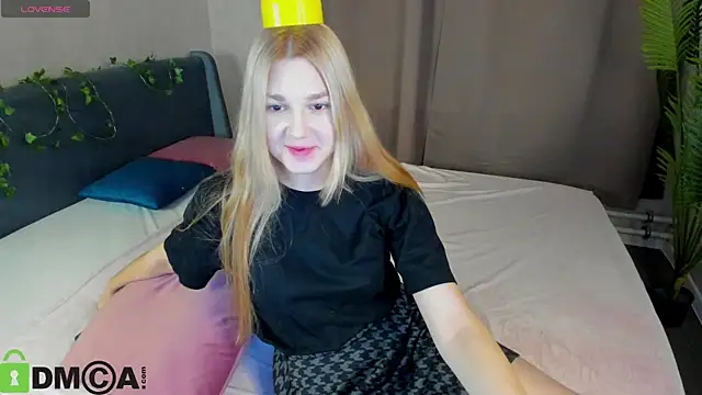 Sylvia Ortiz online show from November 22, 10:07 am