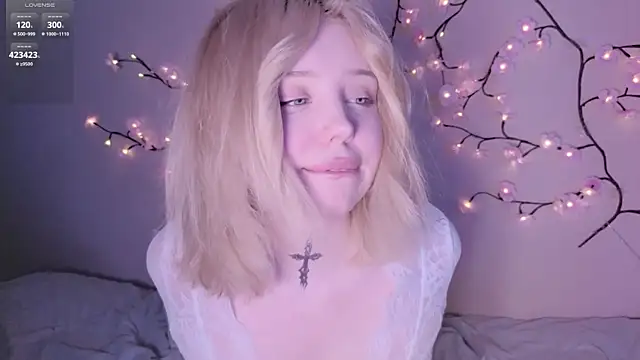 RileyVice online show from May 11, 2:45 pm