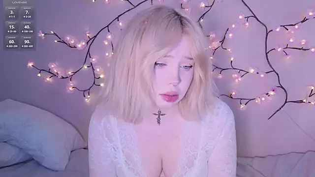 RileyVice online show from May 11, 10:28 am