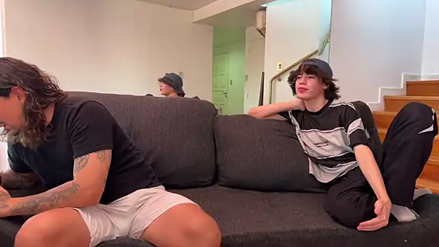 lenruy online show from March 12, 9:50 pm