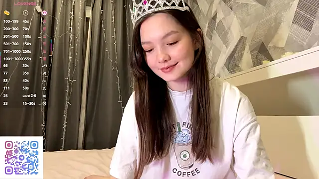 KiraVelvet online show from January 8, 4:33 pm