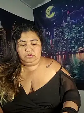 curvy diva  online show from May 25, 10:25 am