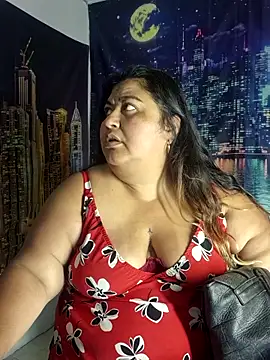 curvy diva  online show from May 21, 10:02 am