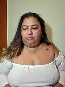 curvy diva  online show from March 28, 10:26 am