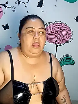 curvy diva  online show from January 10, 9:58 am