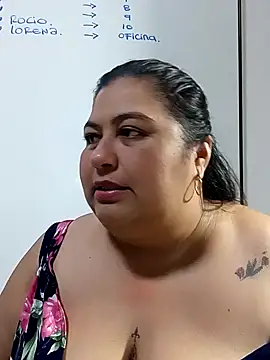 curvy diva  online show from January 12, 10:09 am