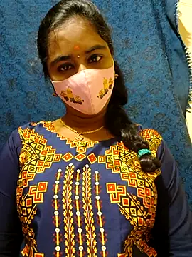 mini-queen online show from February 4, 10:18 am