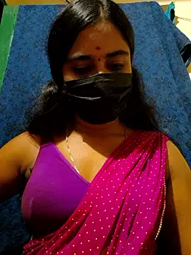 mini-queen online show from October 10, 6:35 pm