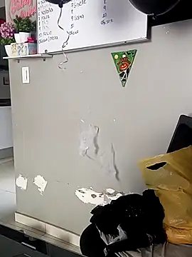 snow belle online show from October 31, 9:41 pm