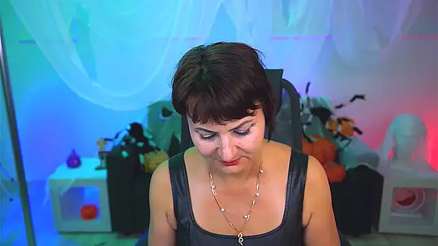 HelenBeler online show from October 24, 12:45 pm