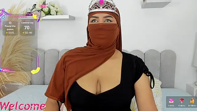 Kadira  online show from September 30, 11:49 am