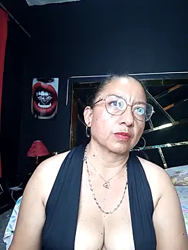 Snapshot of VictoriaSanz chatting on September 30, 3:56 am VictoriaSanz online show from September 30, 3:56 am