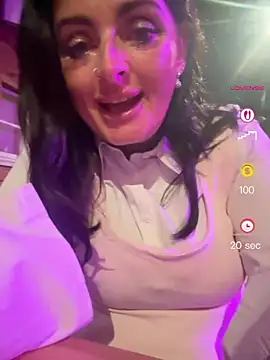 IrishmilfAnna online show from July 23, 9:45 pm