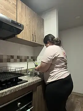 PortuPAWG online show from May 16, 10:42 pm