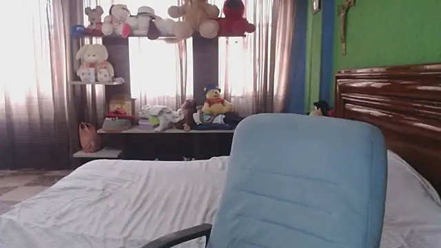  Charlize theron  online show from December 16, 6:58 pm